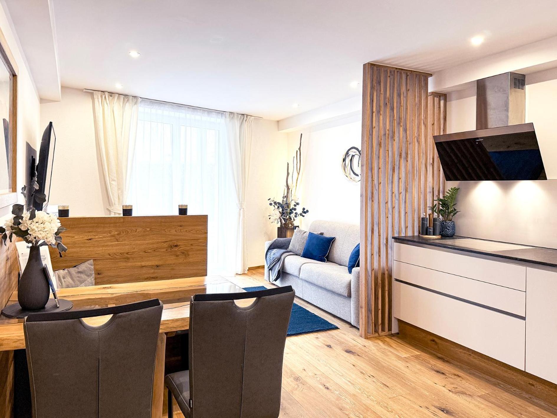 Alpenluxus Presents Design Lodge - Terrace & Car Park ครัมซาค ภายนอก รูปภาพ